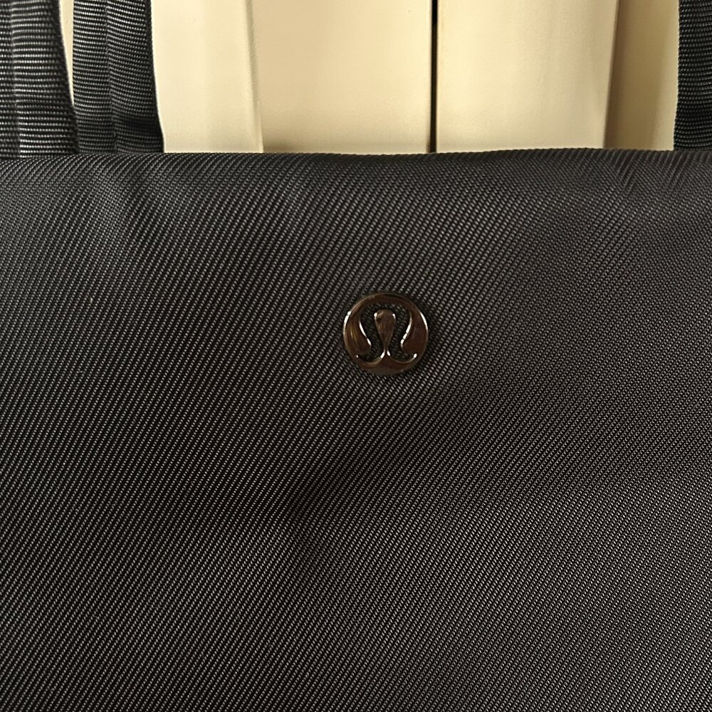 lululemon athletica go getter bag - Picture 3 of 14